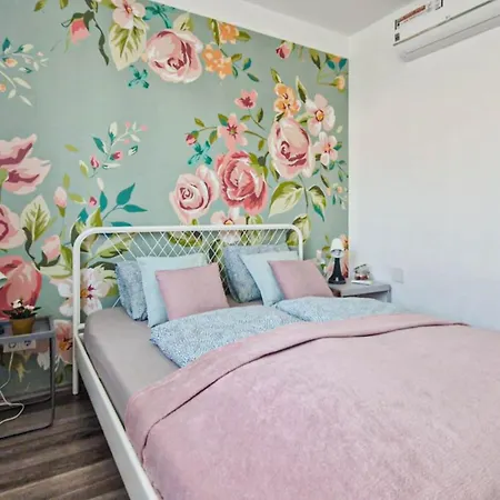 Amphora Luxury With Free Private Parking And Cozy Balcony 公寓 *