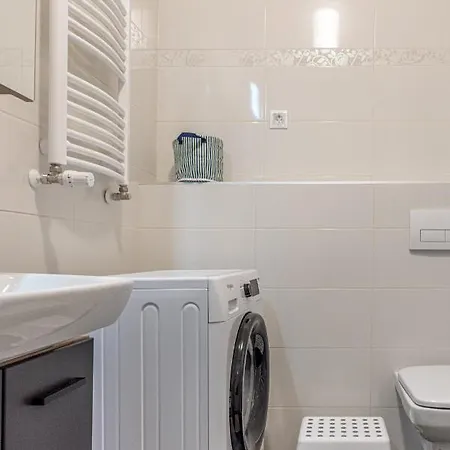 Apartmán Amphora Luxury With Free Private Parking And Cozy Balcony *