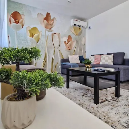 דירה Amphora Luxury With Free Private Parking And Cozy Balcony *