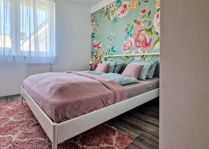 Amphora Luxury With Free Private Parking And Cozy Balcony * Budapest